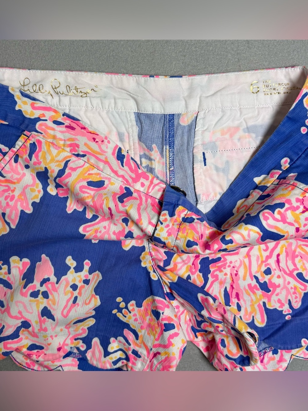 Lilly Pulitzer Buttercup Shorts Sz 6 Blue Hot Pink Coral Reef Scallop Tropical - Picture 6 of 8
